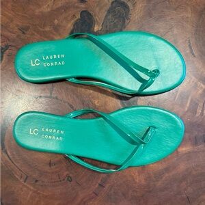 LC Lauren Conrad Green Thong Sandals